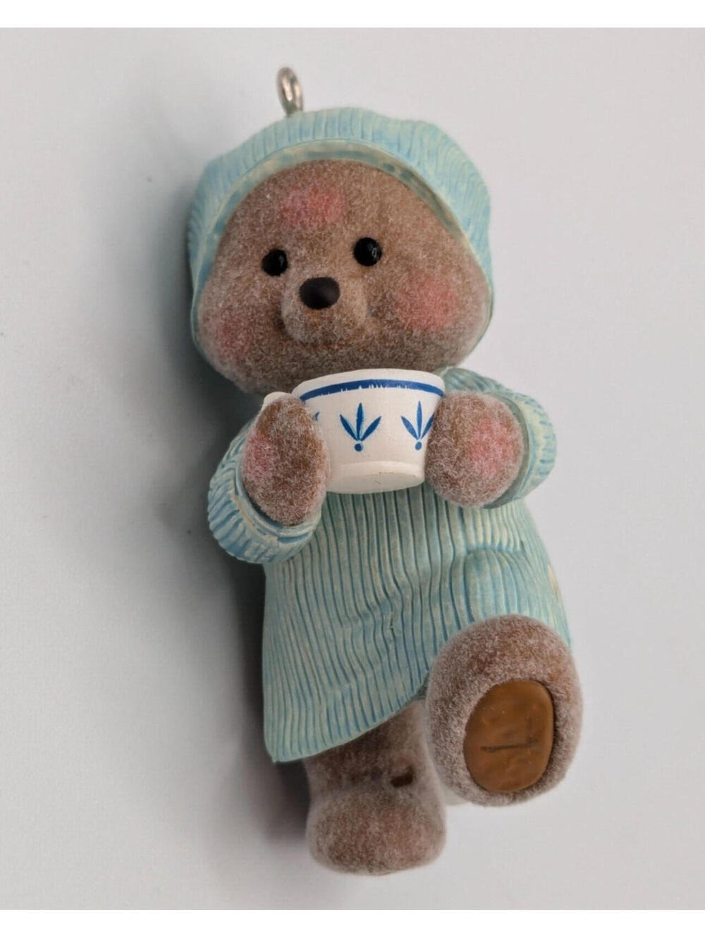 Hallmark Keepsake Comfy and Cozy 2016, 2nd in the Mary Hamilton's Bears Series